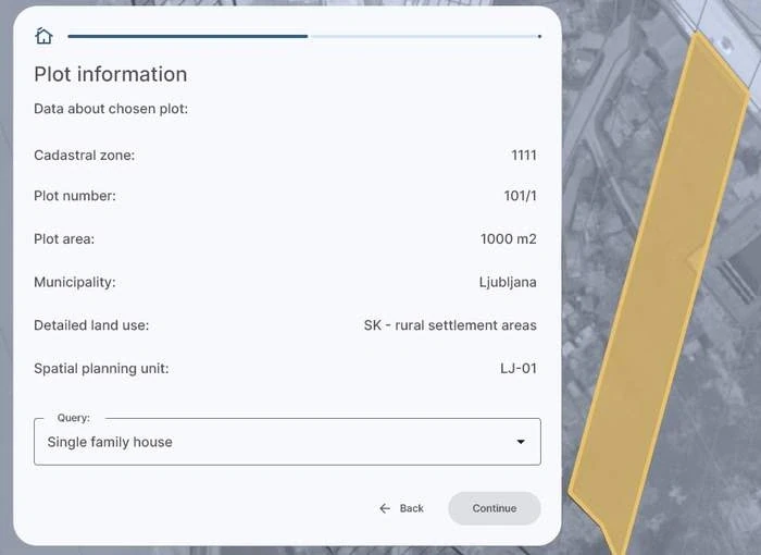 Plot information screen listing the cadastral zone, plot number, area, municipality and land use, beside the plot highlighted in yellow